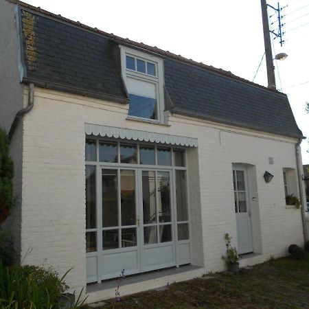 La Petite Maison Du Parc Bois-en-Ardres Exterior photo
